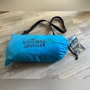 NWT Windbag lounger inflatable couch for land and water